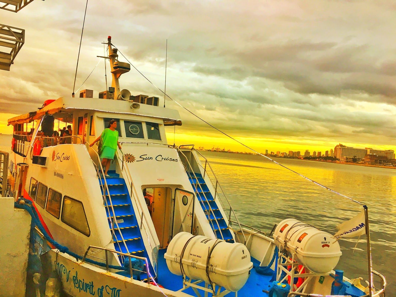 Your experience at Manila Bay Cruise