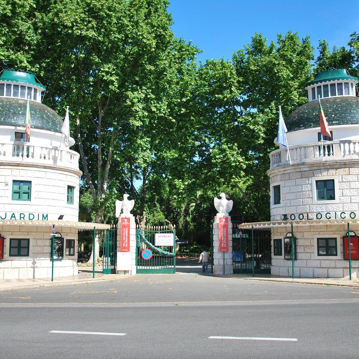 Lisbon Zoo Tickets: Sete Rios Animal Park