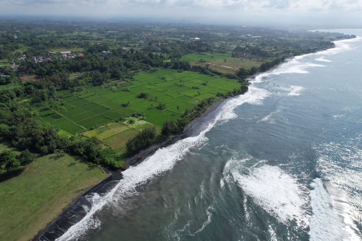Bali Horse Riding on Black Sand Beaches