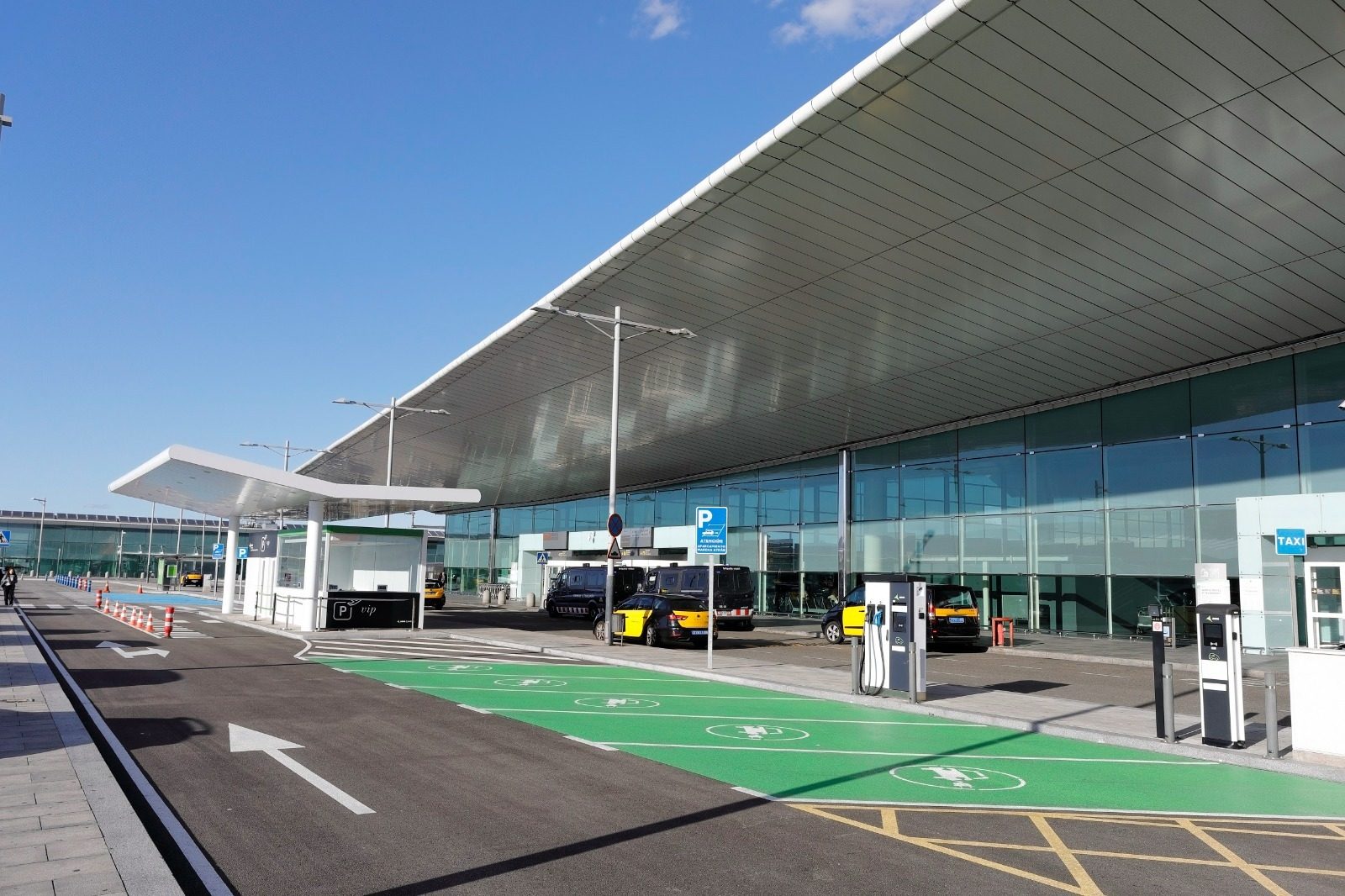 Barcelona Airport Transfer: El Prat to City