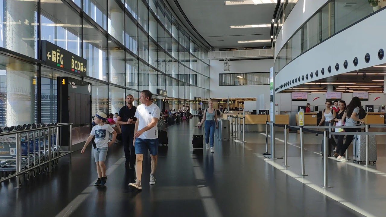 Terminal 3 Arrival Hall