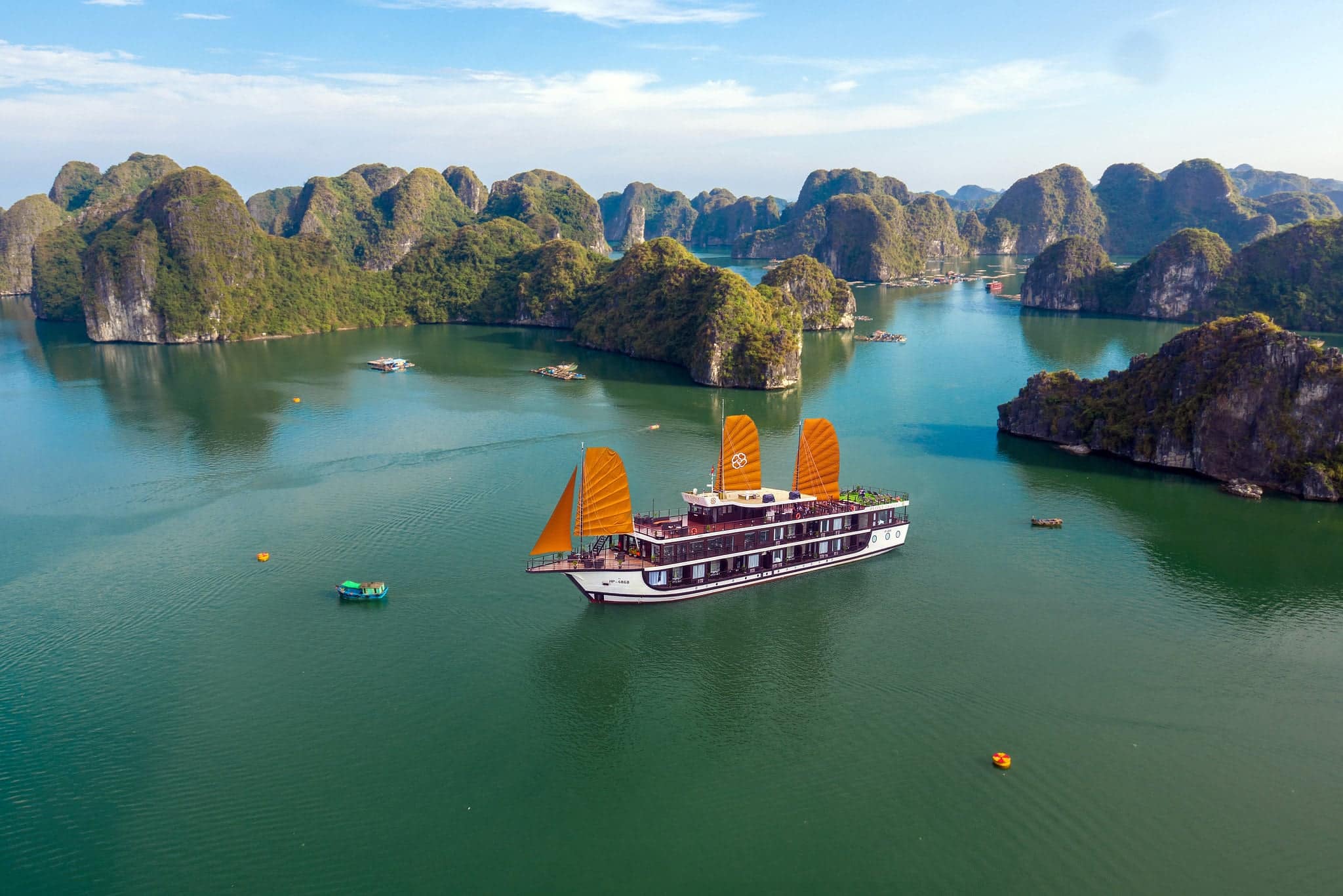 Halong Bay Tour From Hanoi