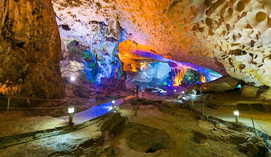 Thien Cung Cave
