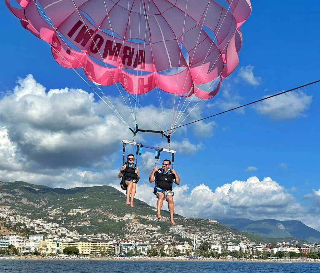 Parasailing Alanya Over Cleopatra Beach