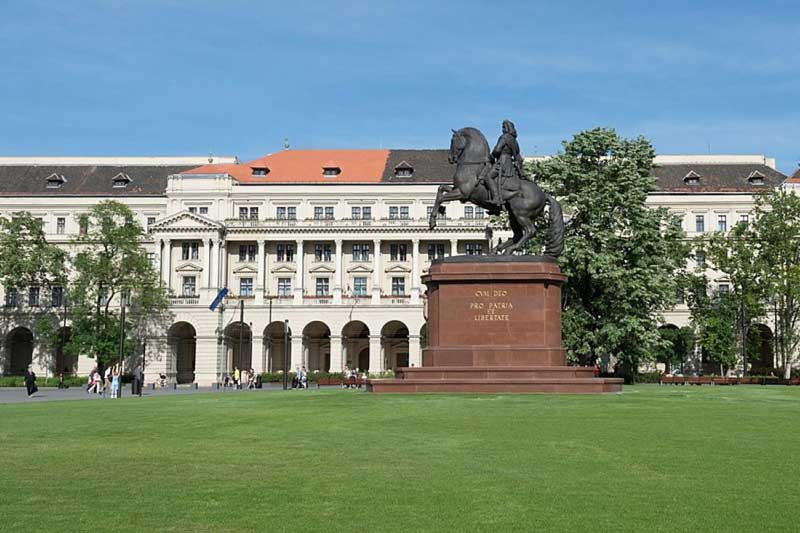 Kossuth Lajos Square