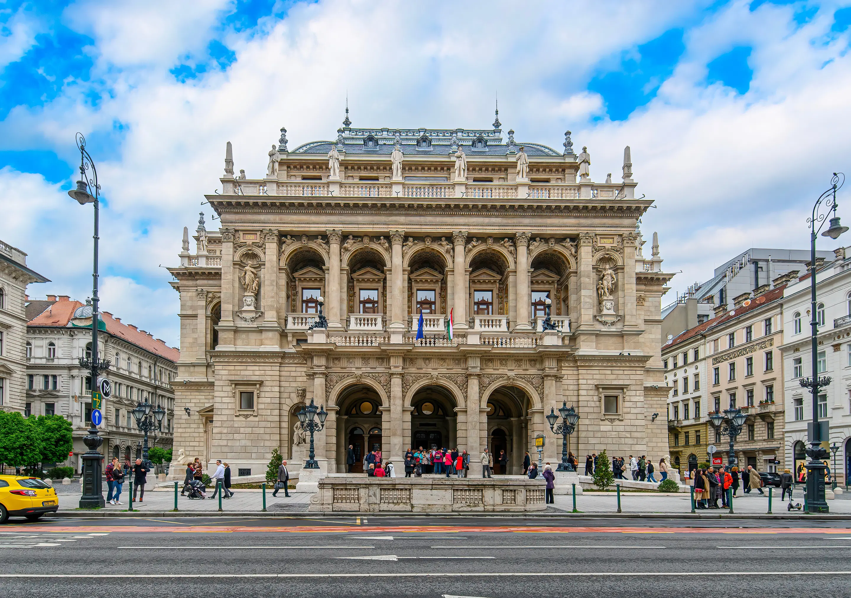 Hungarian State Opera House Tickets Guide