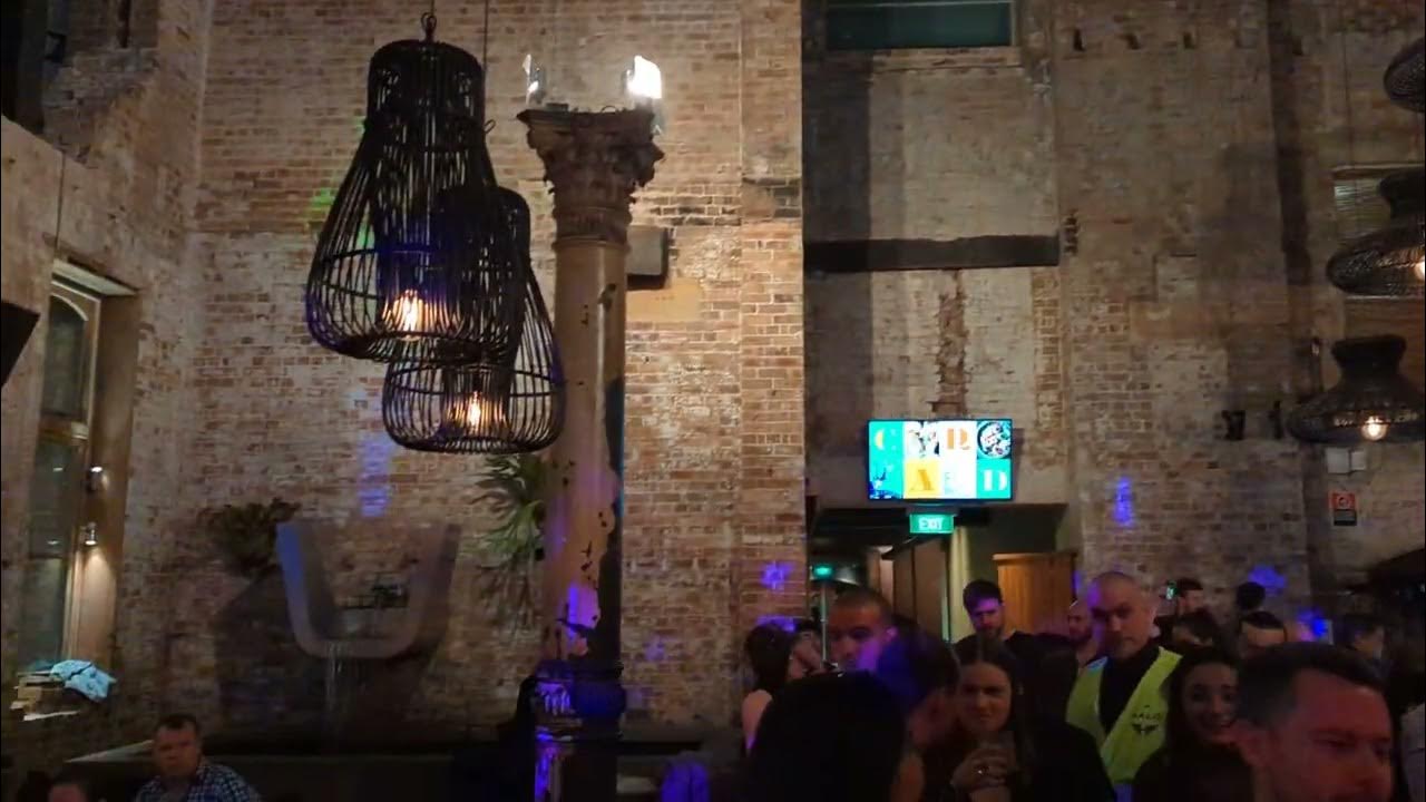 Sydney Pub Crawl Experience