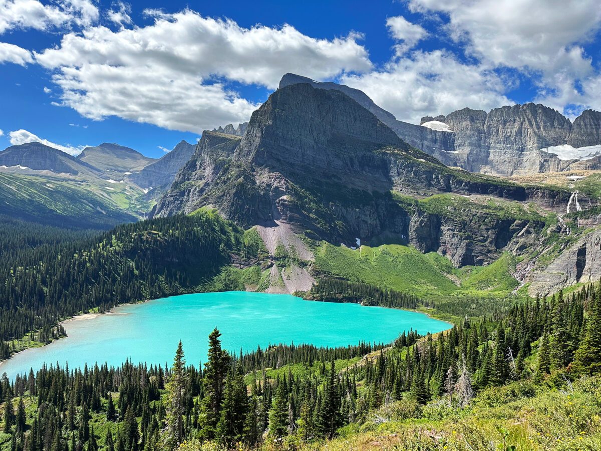Moraine Lake shoreline