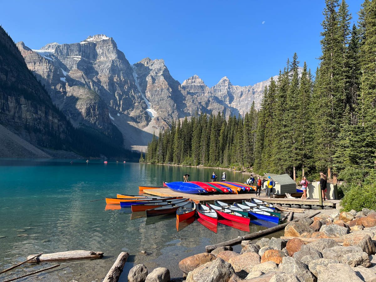 Moraine Lake Lakeshore Trail