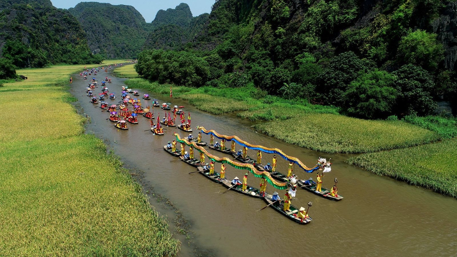 Tam Coc Boat Tour vs Trang an