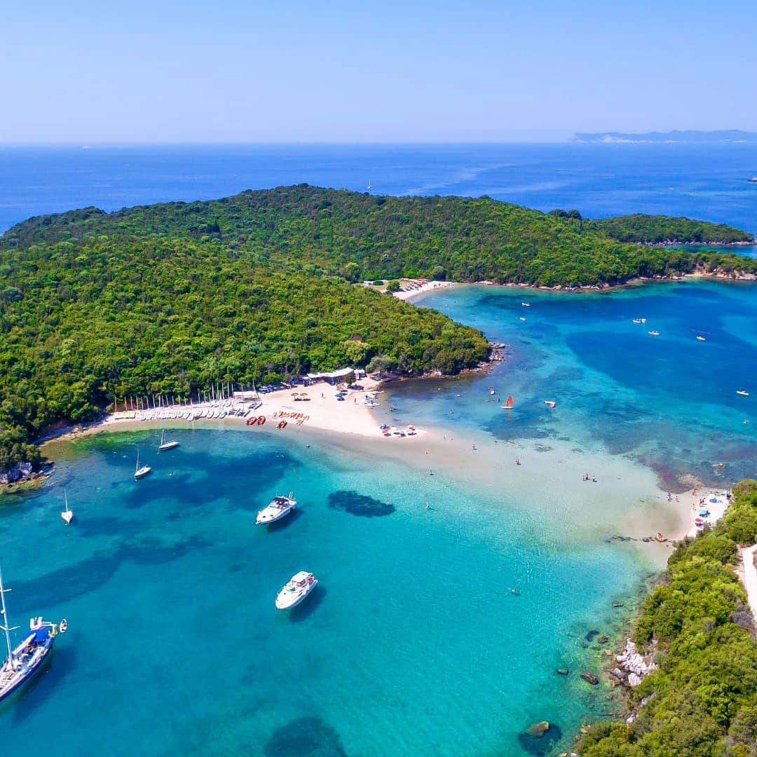Bella Vraka Beach