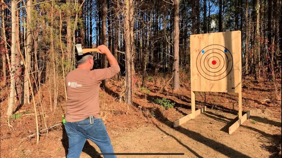 Axe Throwing How to Play