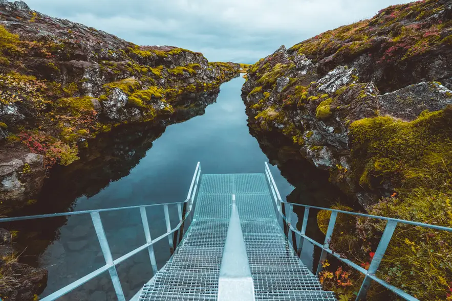 Silfra Entry Platform
