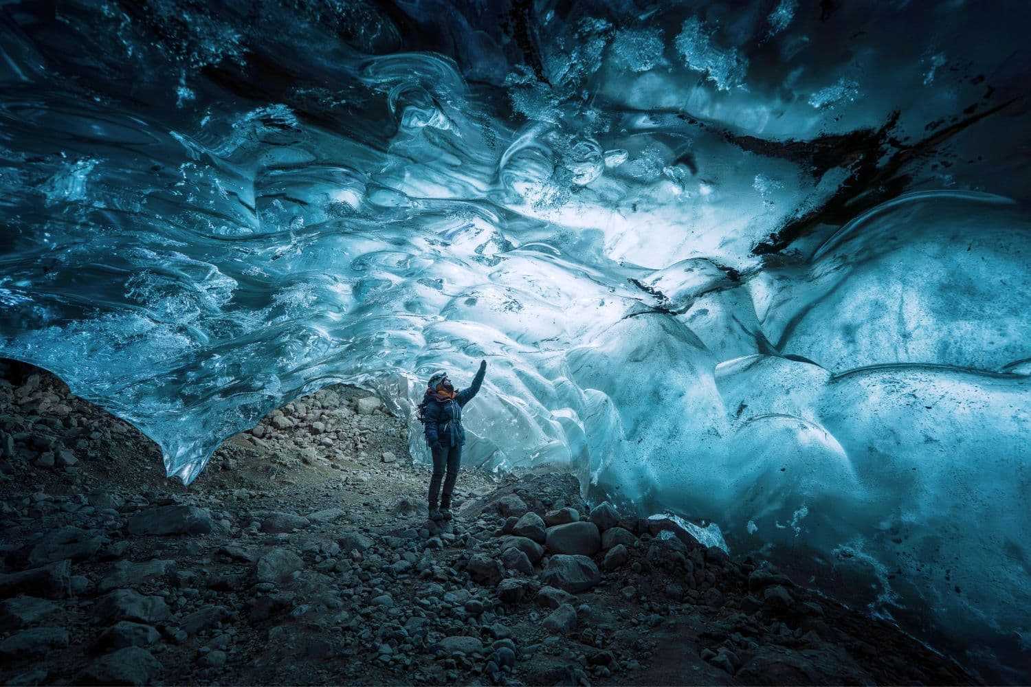 Sólheimajökull Ice Caves