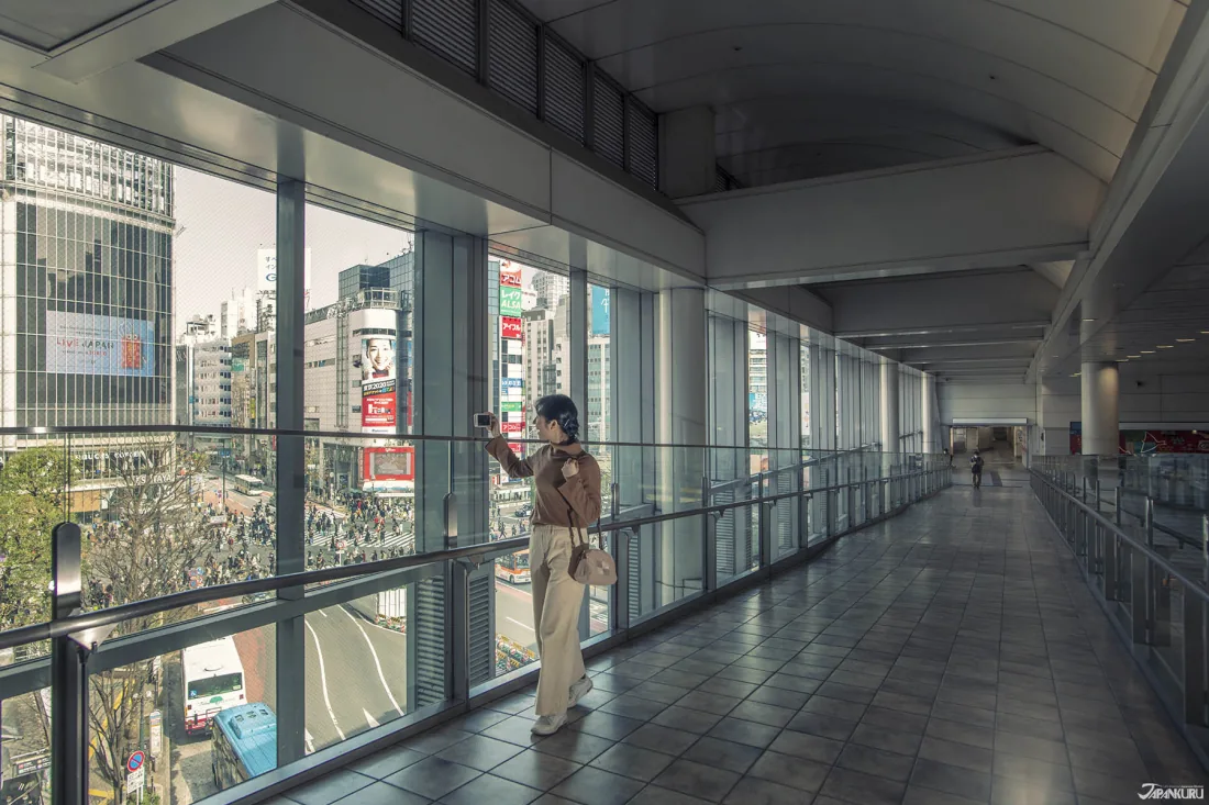 Mark City Walkway