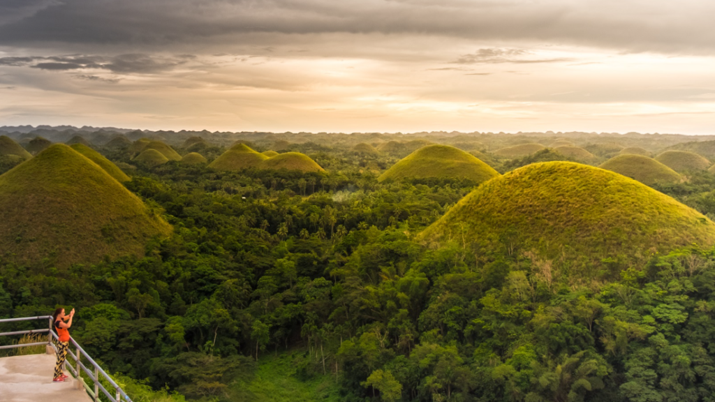Chocolate Hills Complex
