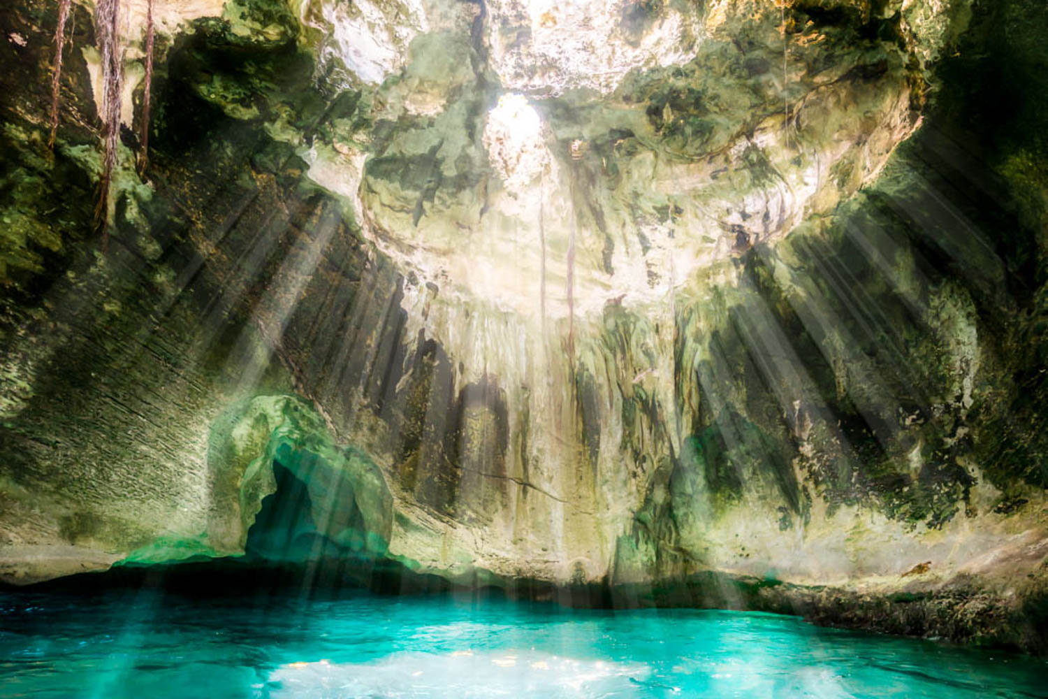 Thunderball Grotto