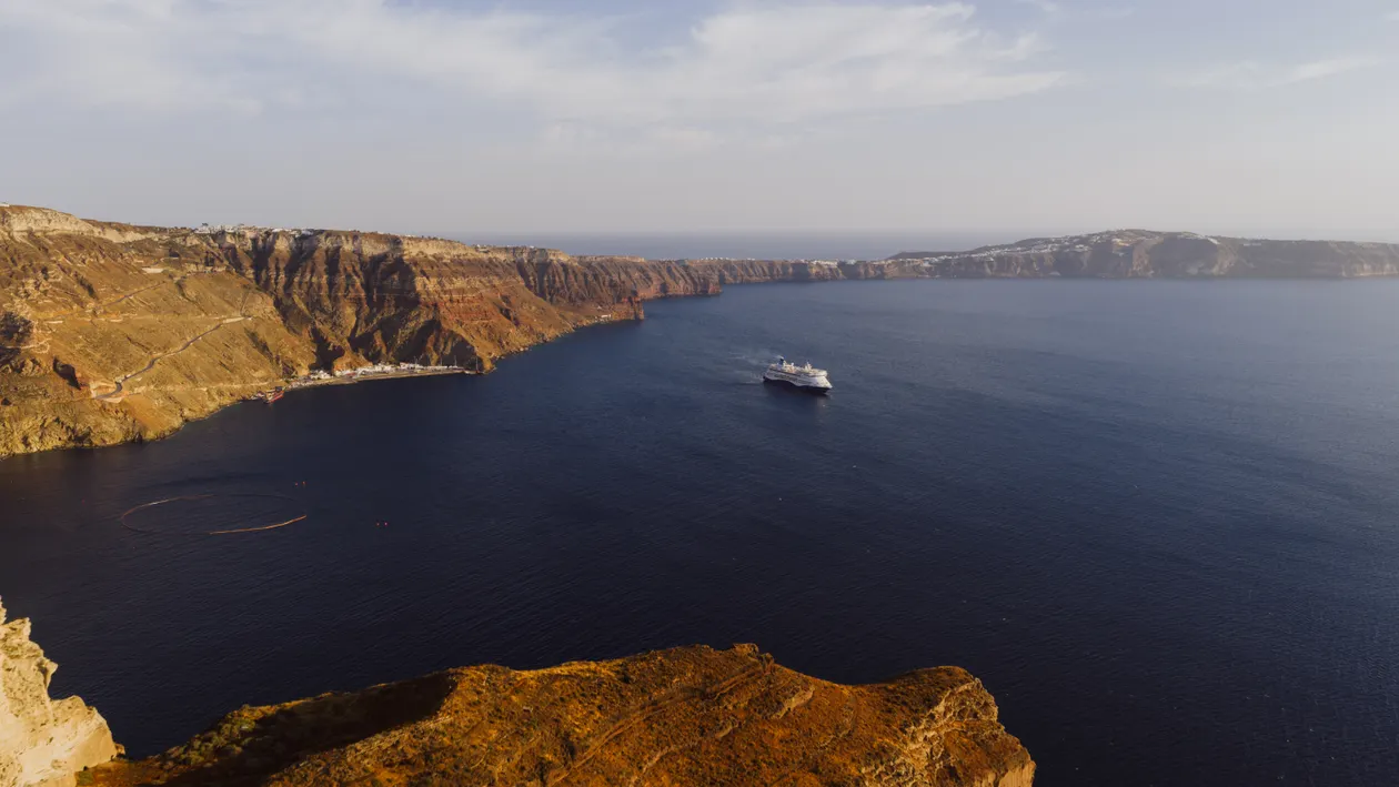 Santorini Cruise Tips
