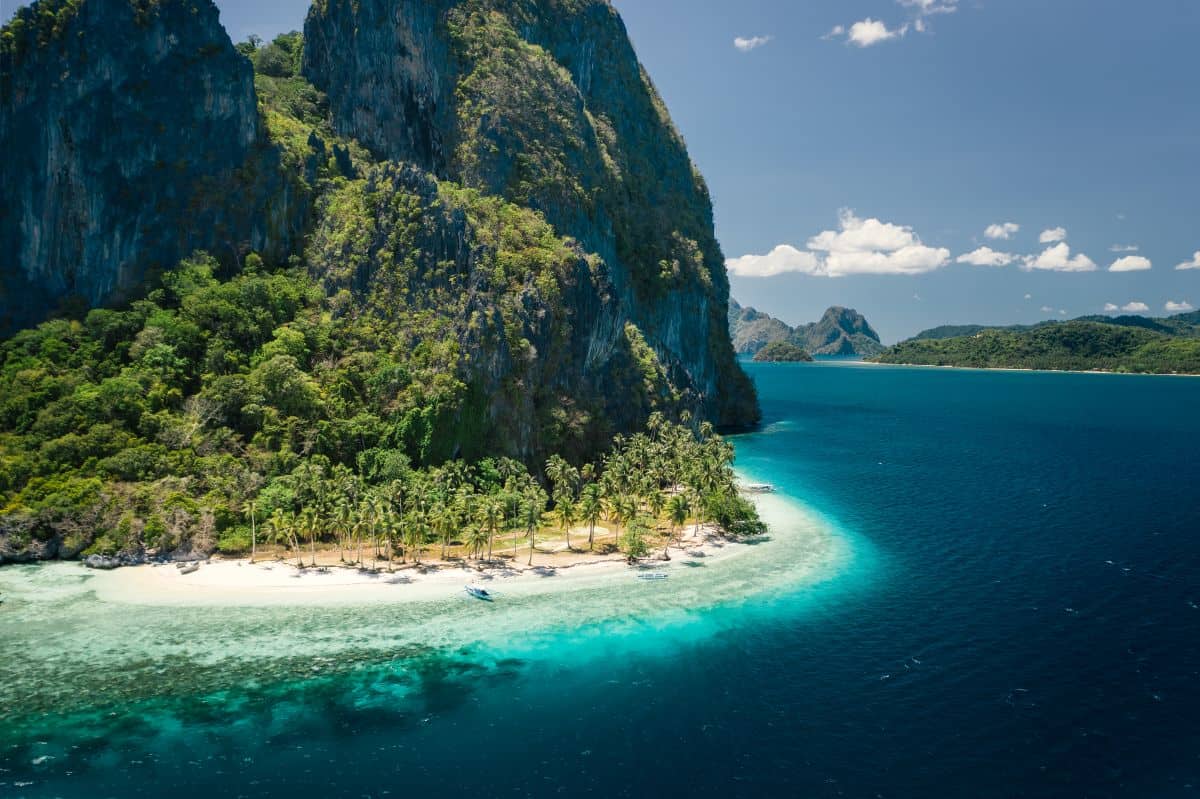 Pinagbuyutan Island