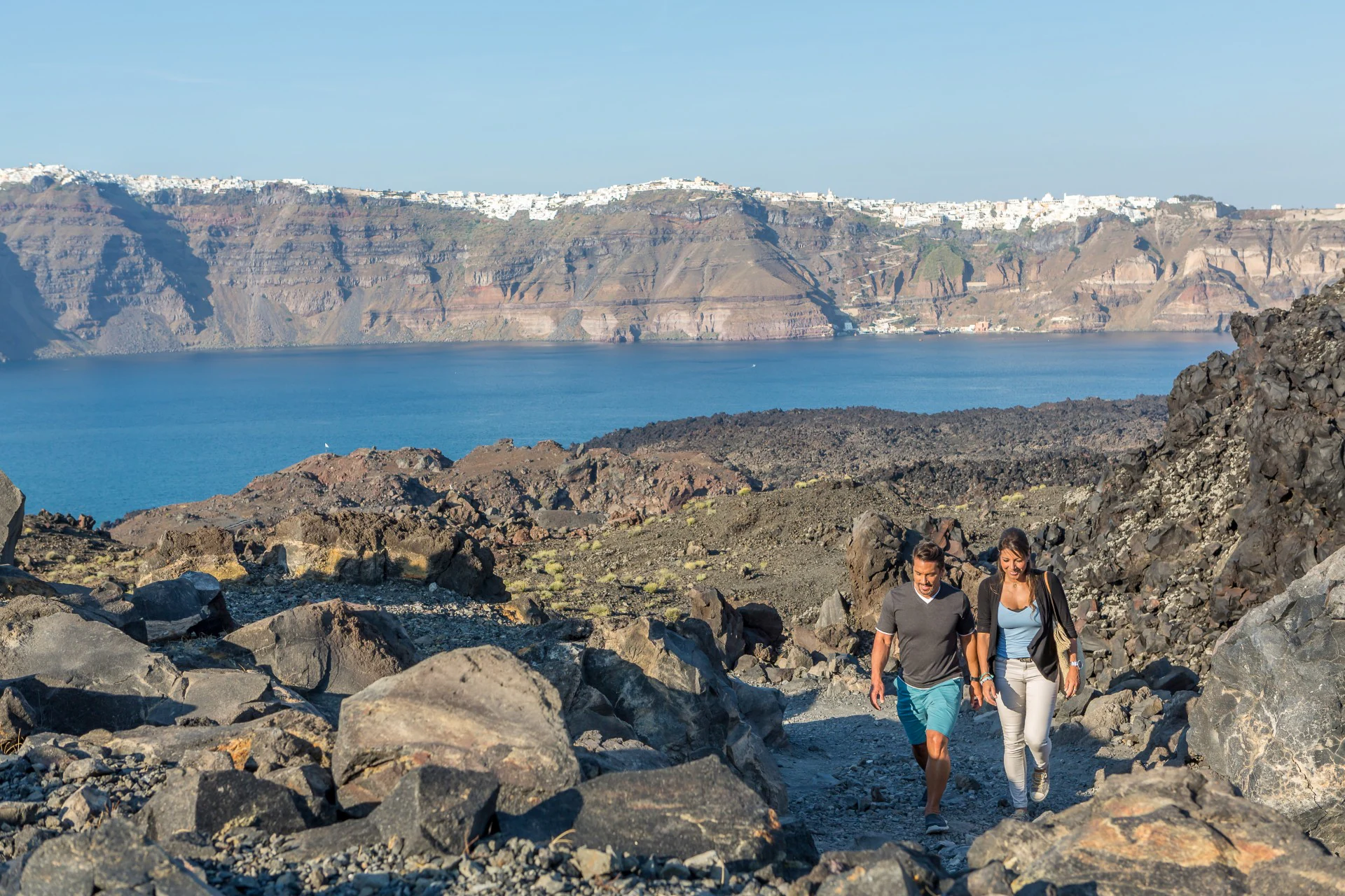 Santorini Volcano Boat Tour Including Hot Springs & Therasia