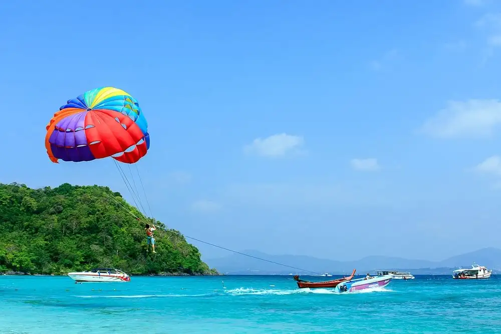 Parasailing Phuket Karon Beach