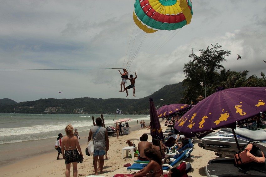 Parasailing Phuket Patong Beach