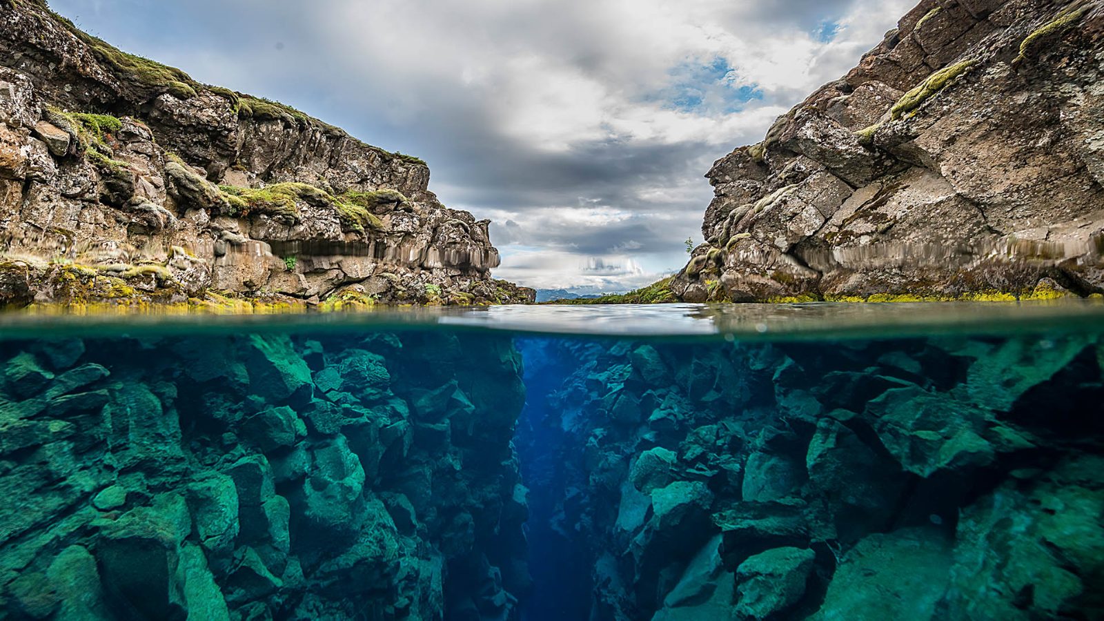 Silfra Big Crack