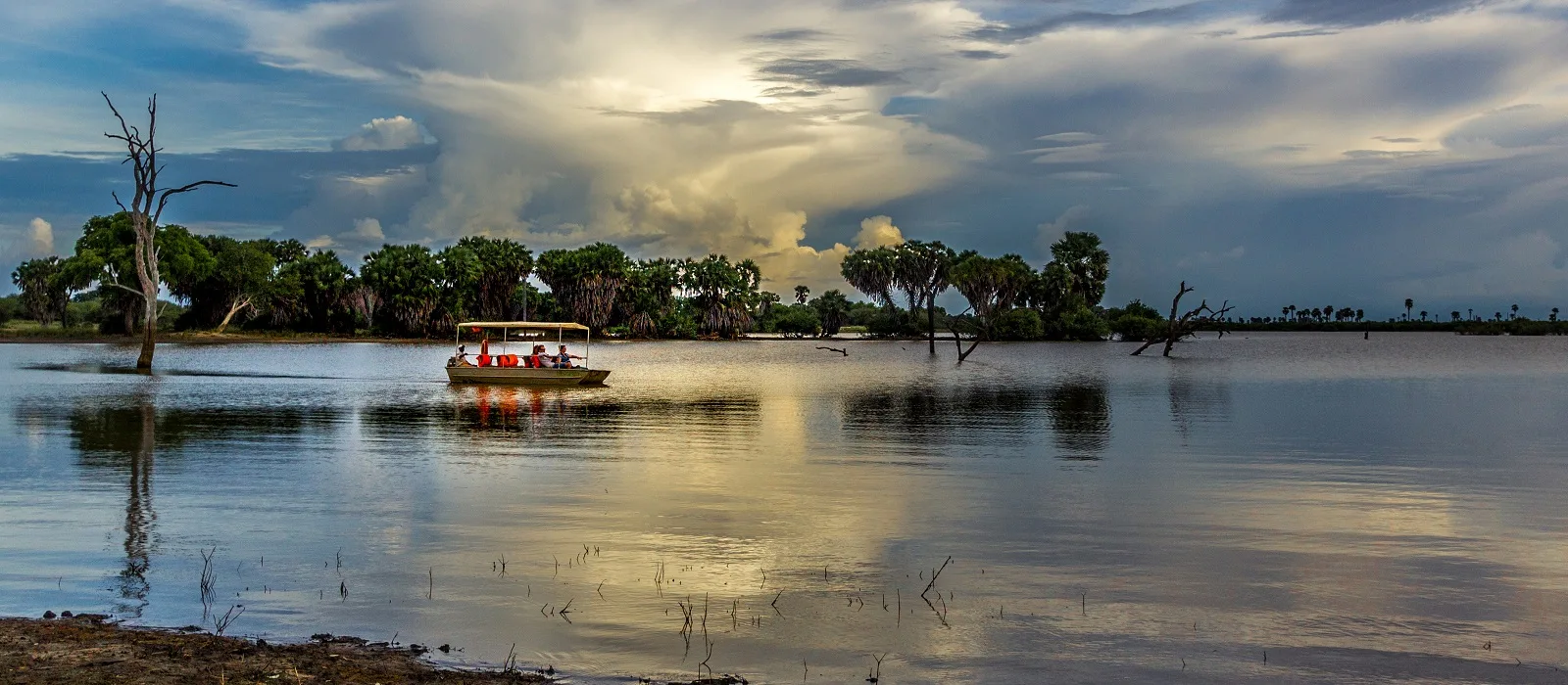 Lake Utunge