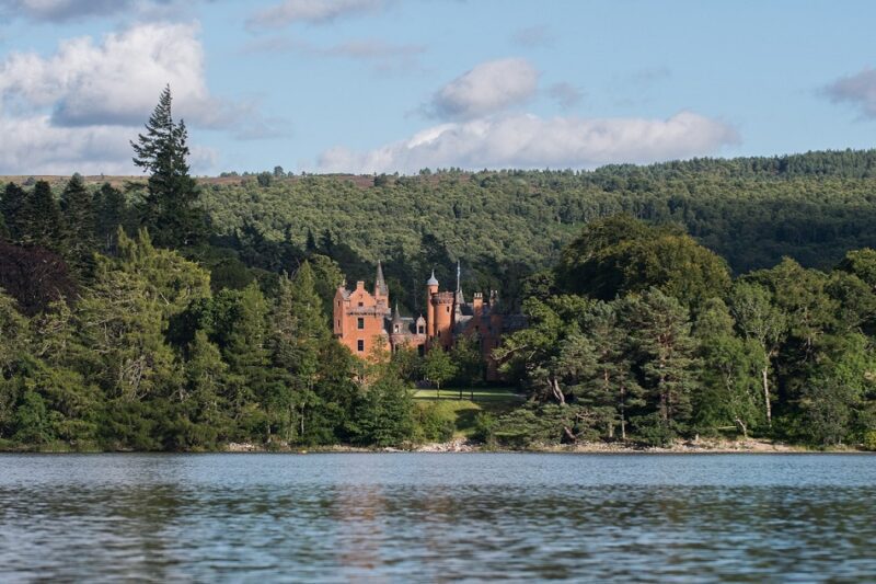 Aldourie Castle