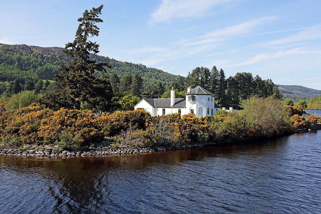 Bona Lighthouse