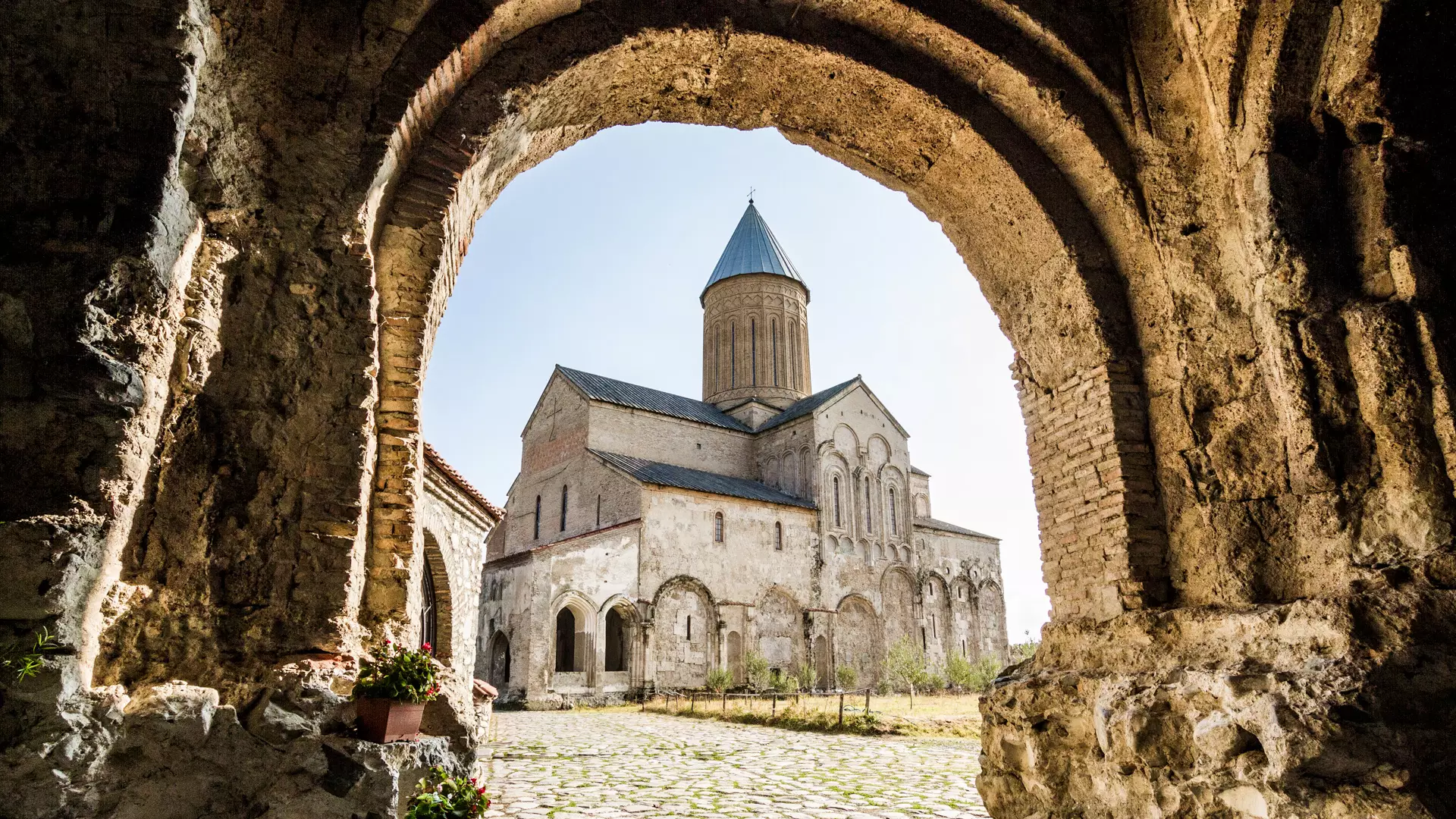 Visit Alaverdi Monastery