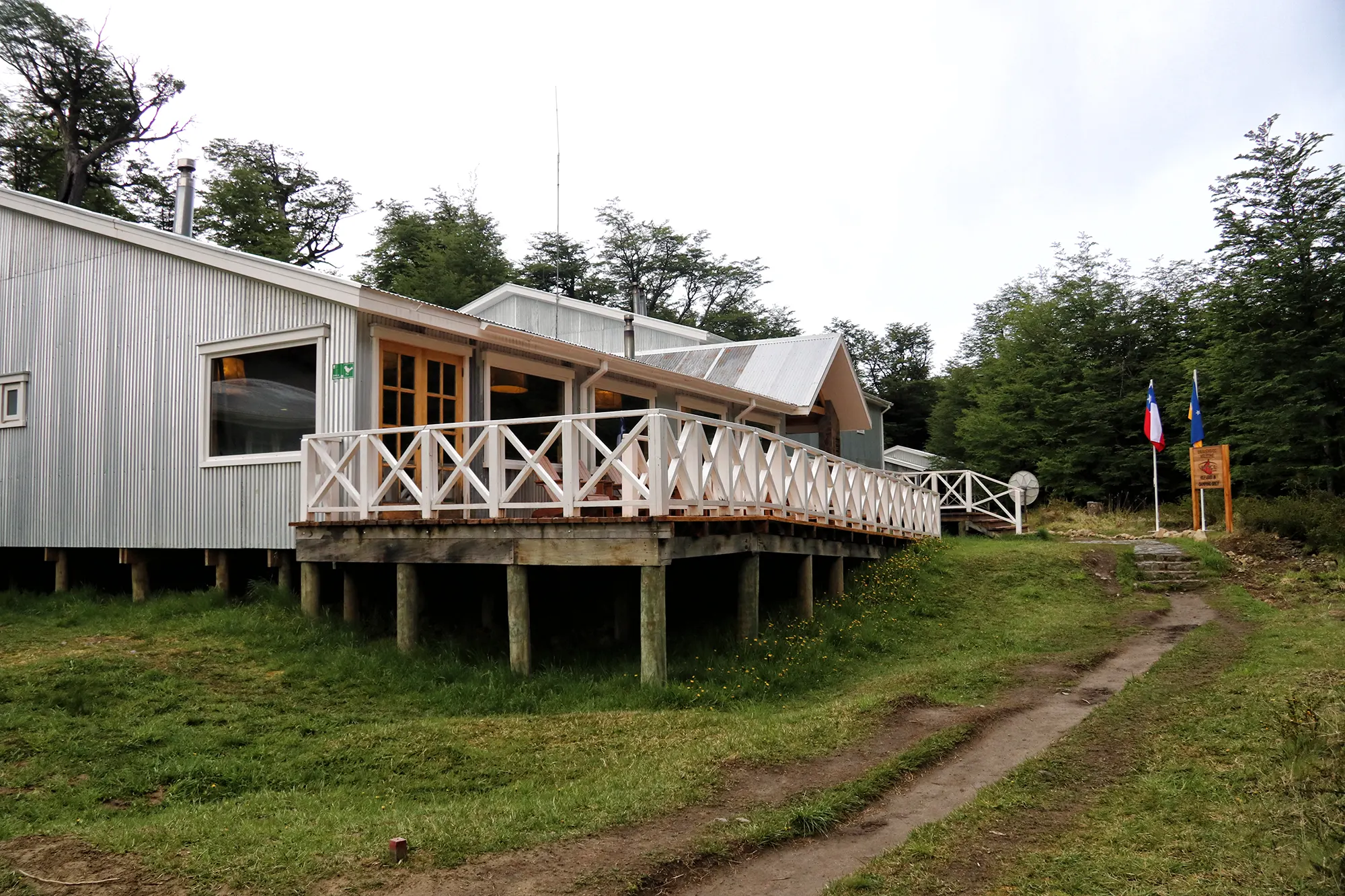 Refugio Grey