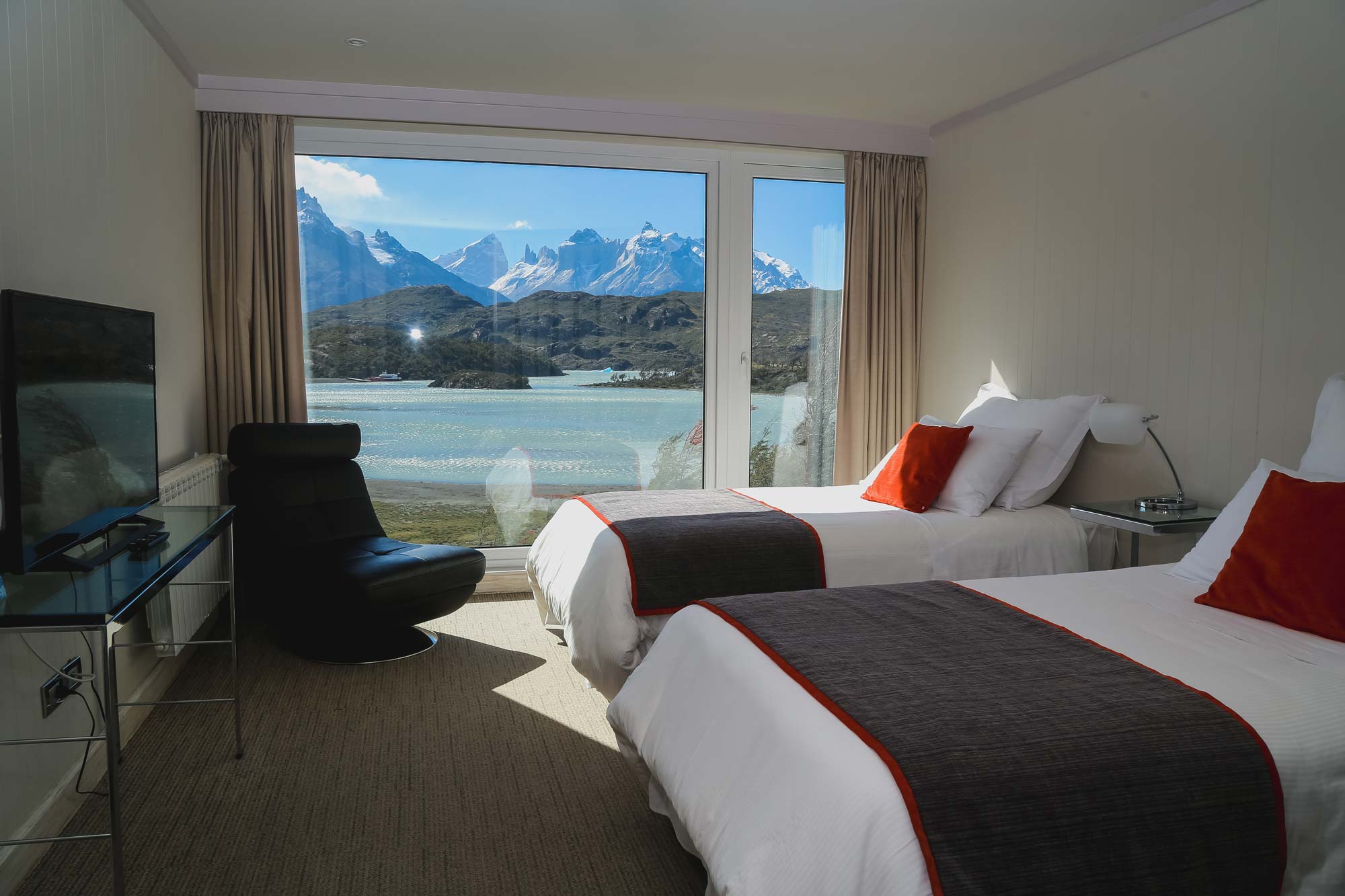Hotel Lago Grey