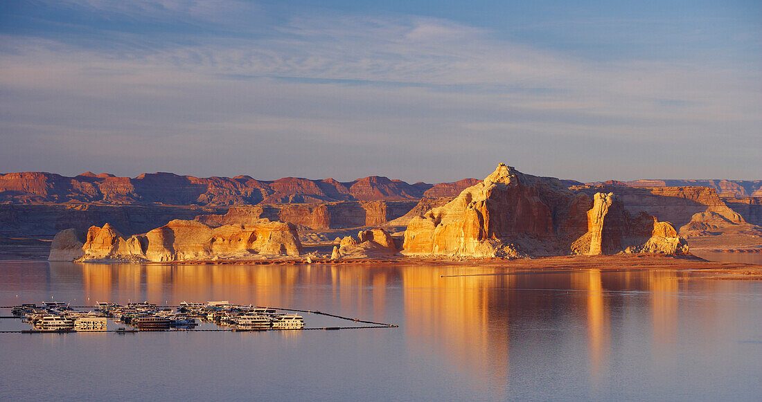 Wahweap Bay