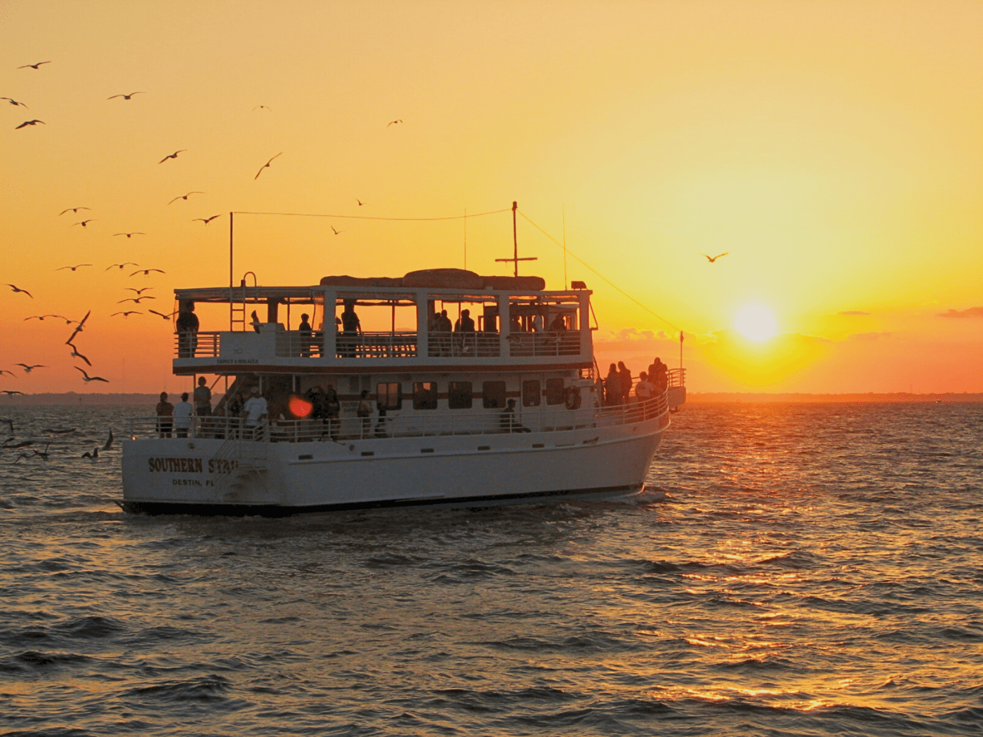 Reseñas del crucero al atardecer para ver delfines en Destin