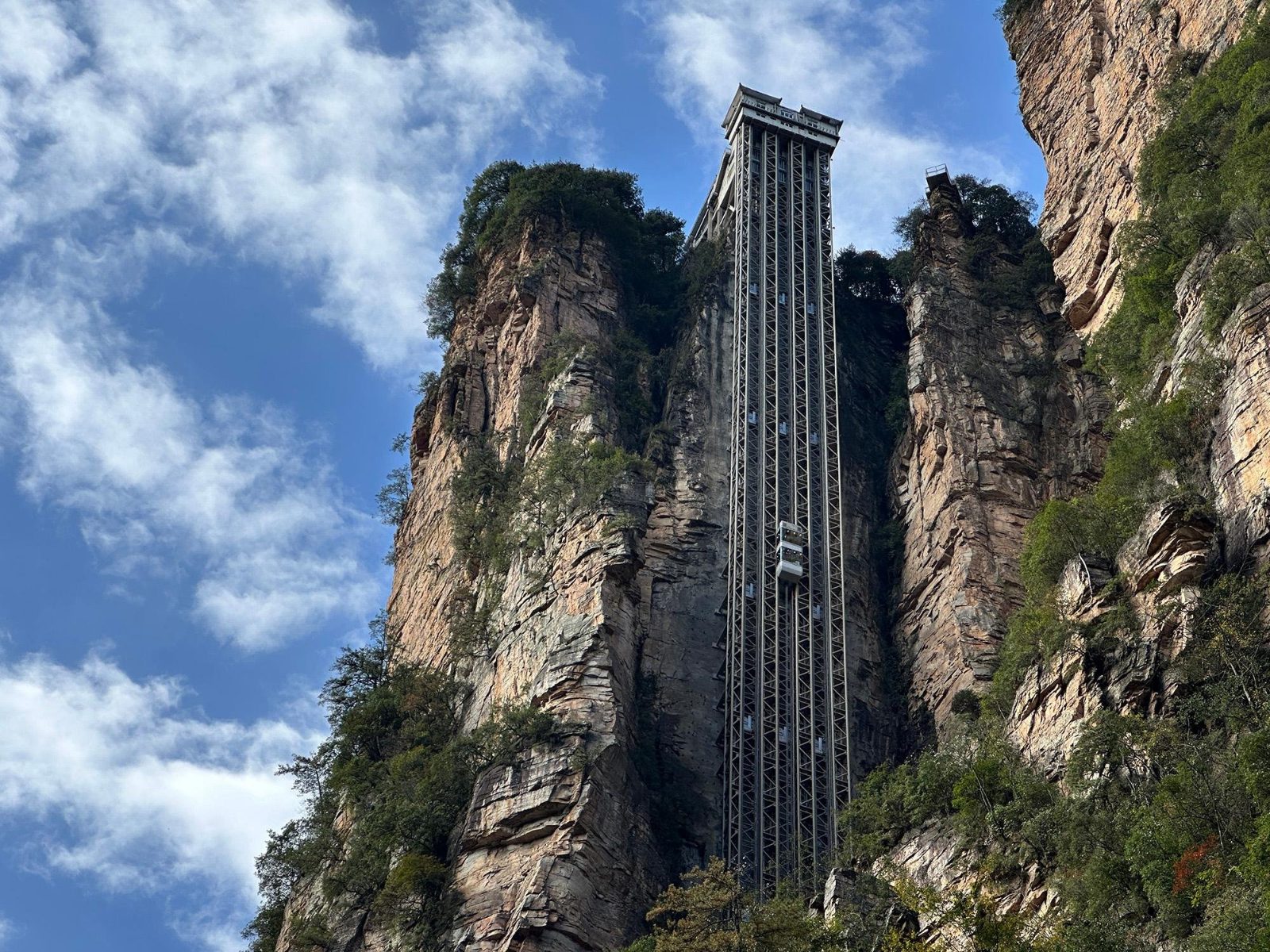 Bailong Elevator