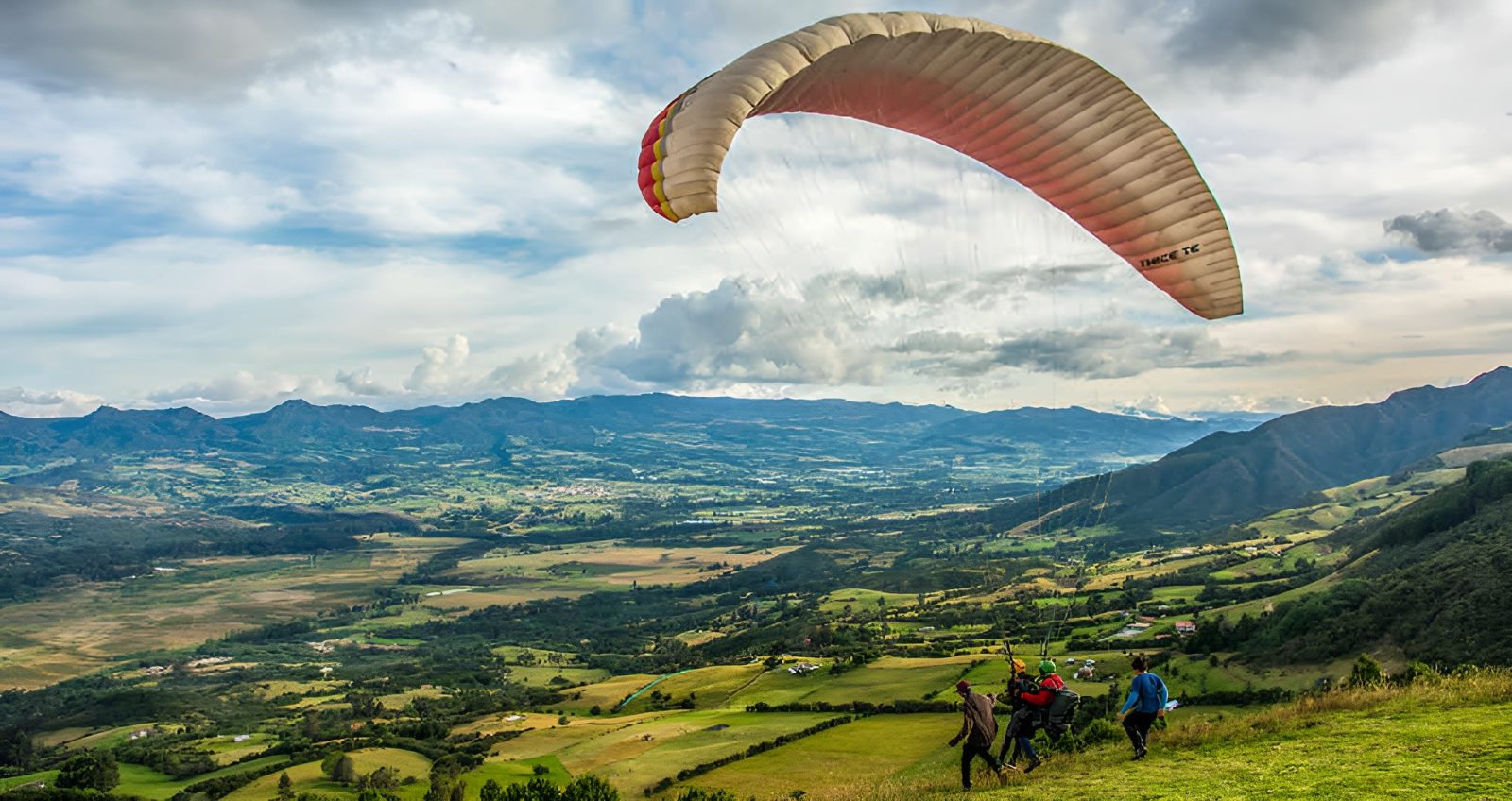 Medellin Paragliding Over the Aburra Valley