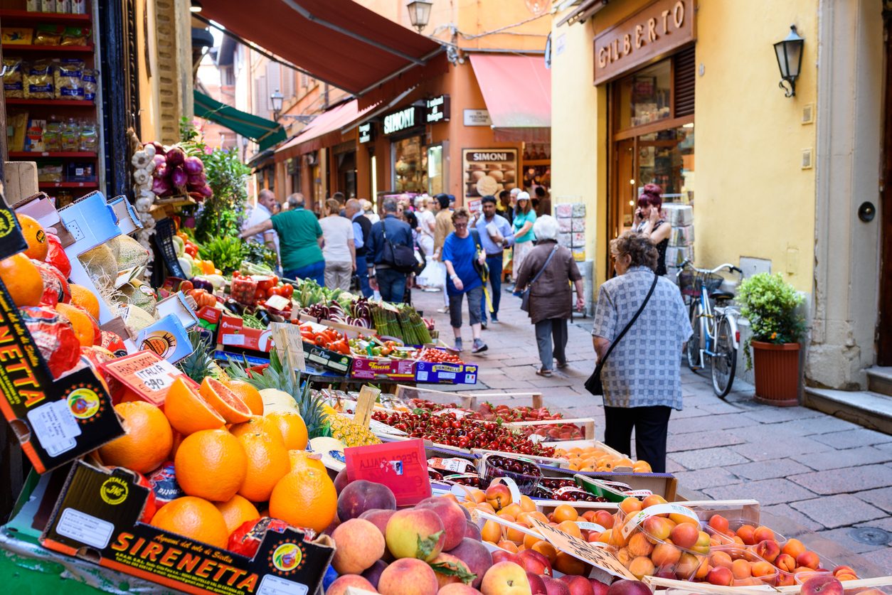 Bologna Food Tour From a Local Perspective