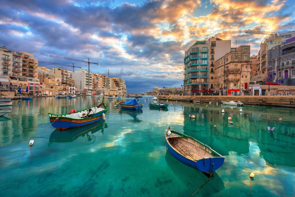 Spinola Bay Promenade