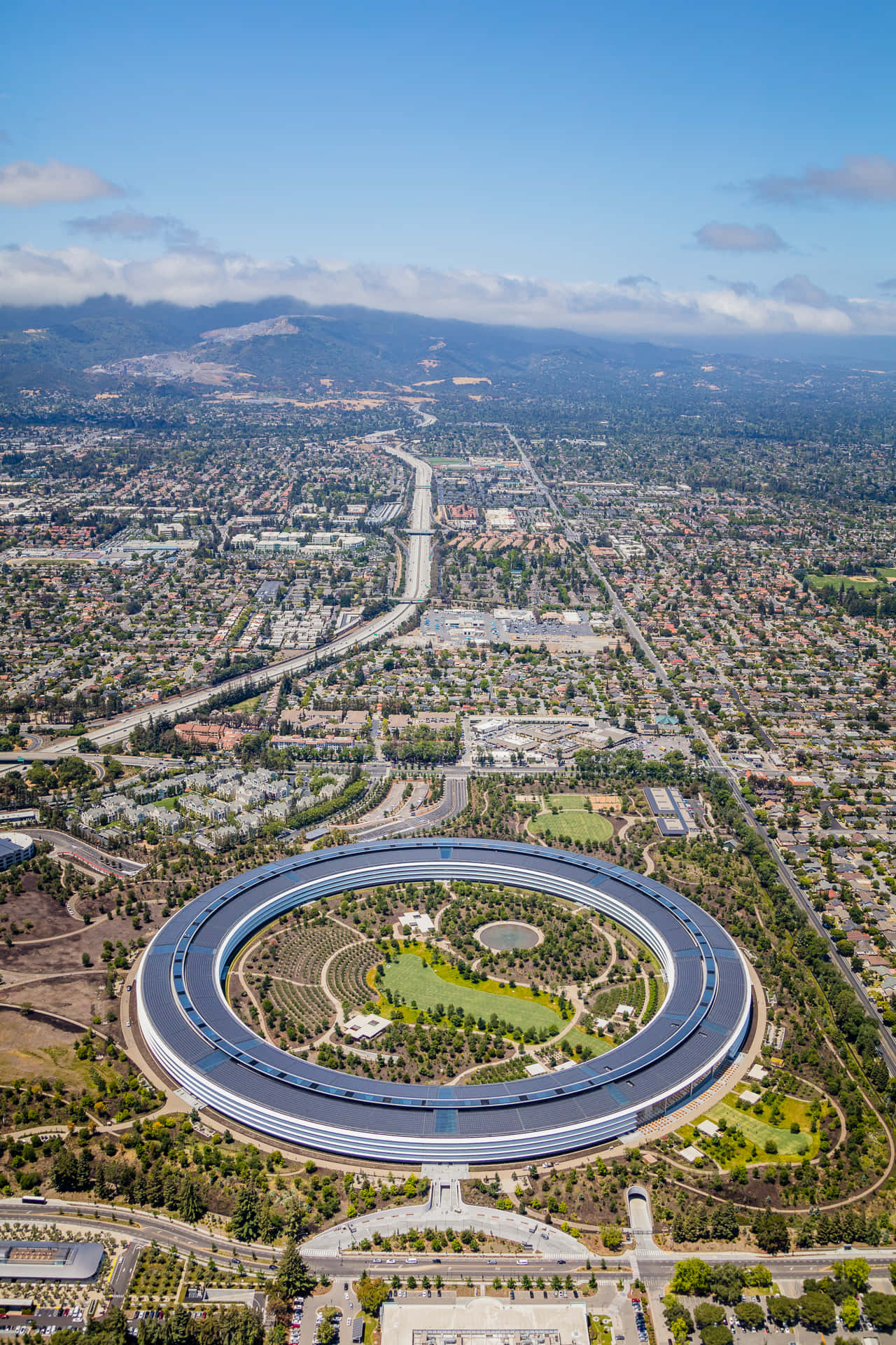 Silicon Valley Tour: Campuses, Garages and Innovation