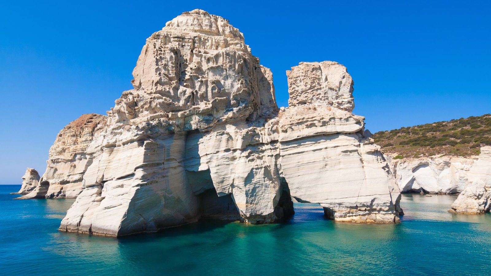 About the Kleftiko Boat Tour in Milos