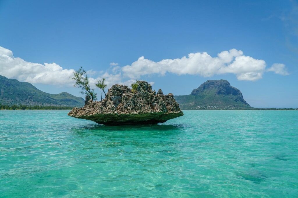 Ile Aux Benitiers Boat Trip