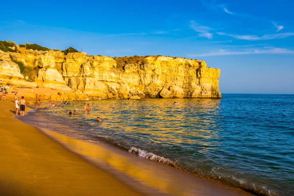Praia dos Arrifes