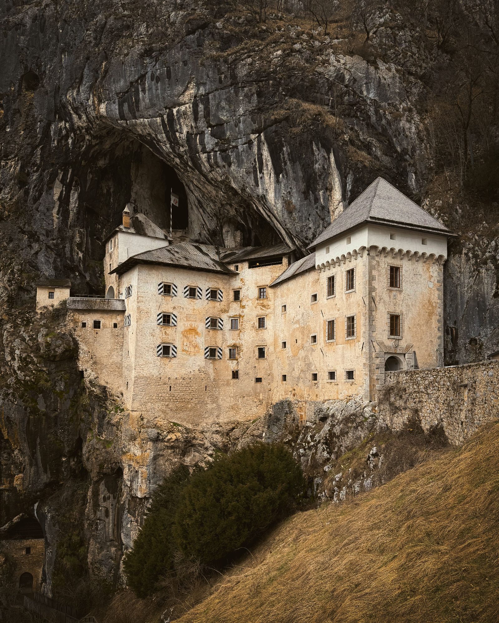 Predjama Castle