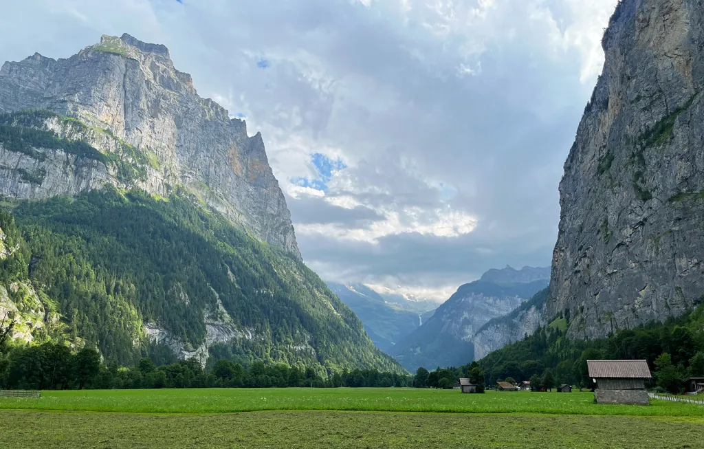 Lauterbrunnen Valley Walk