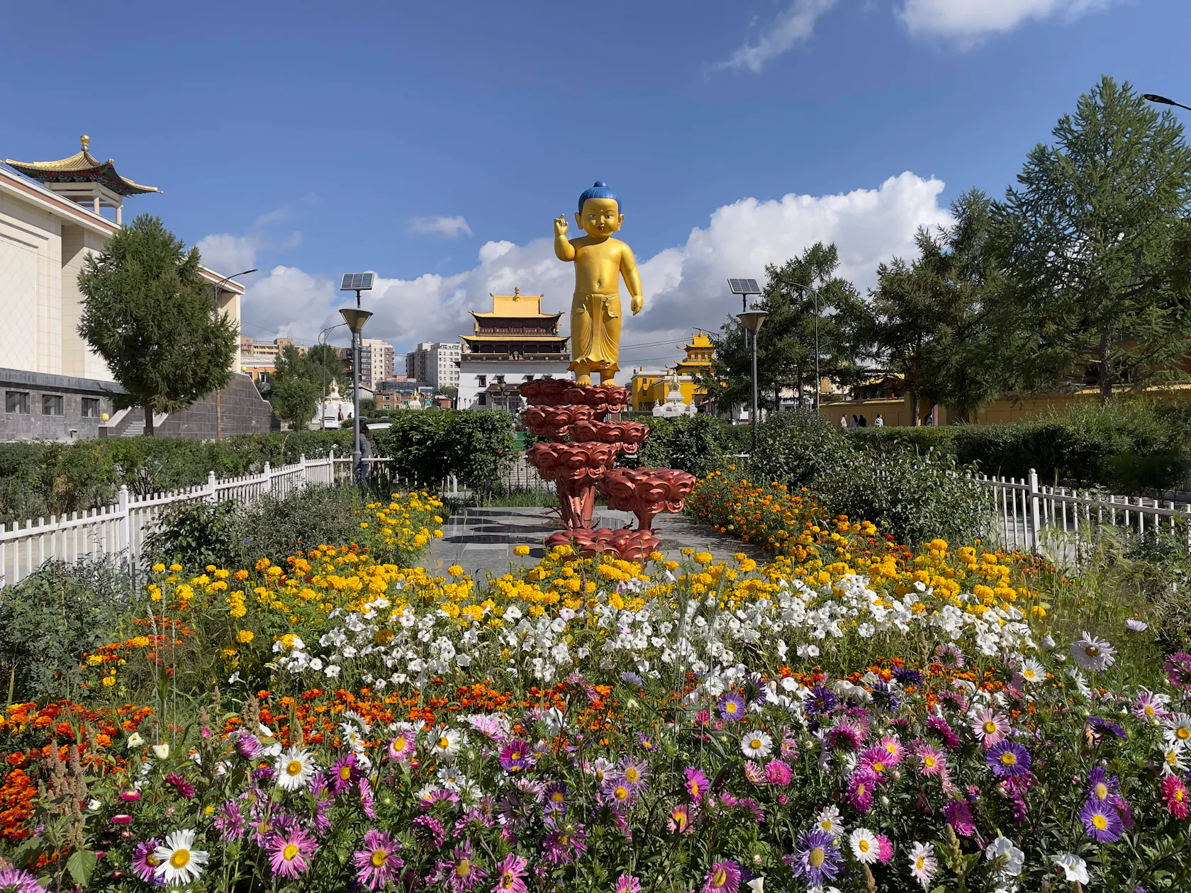 Gandantegchinlen Monastery