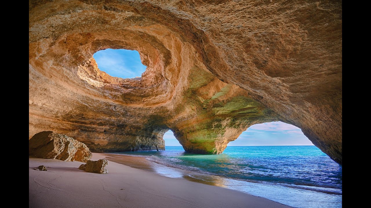 Caves Near Albufeira