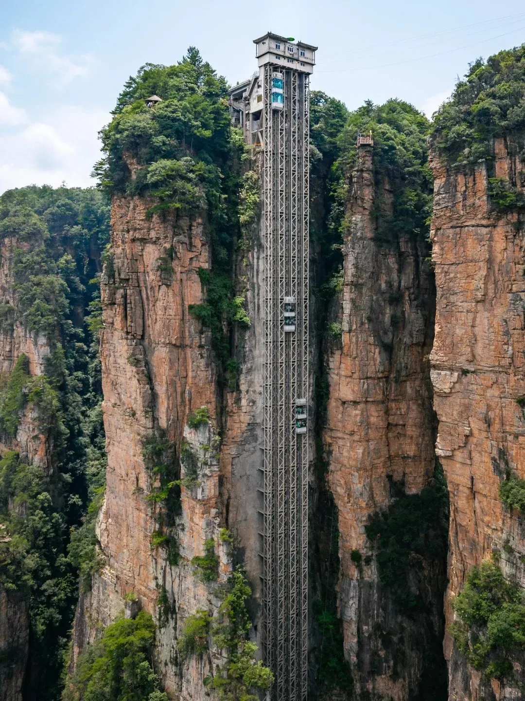 Bailong Elevator