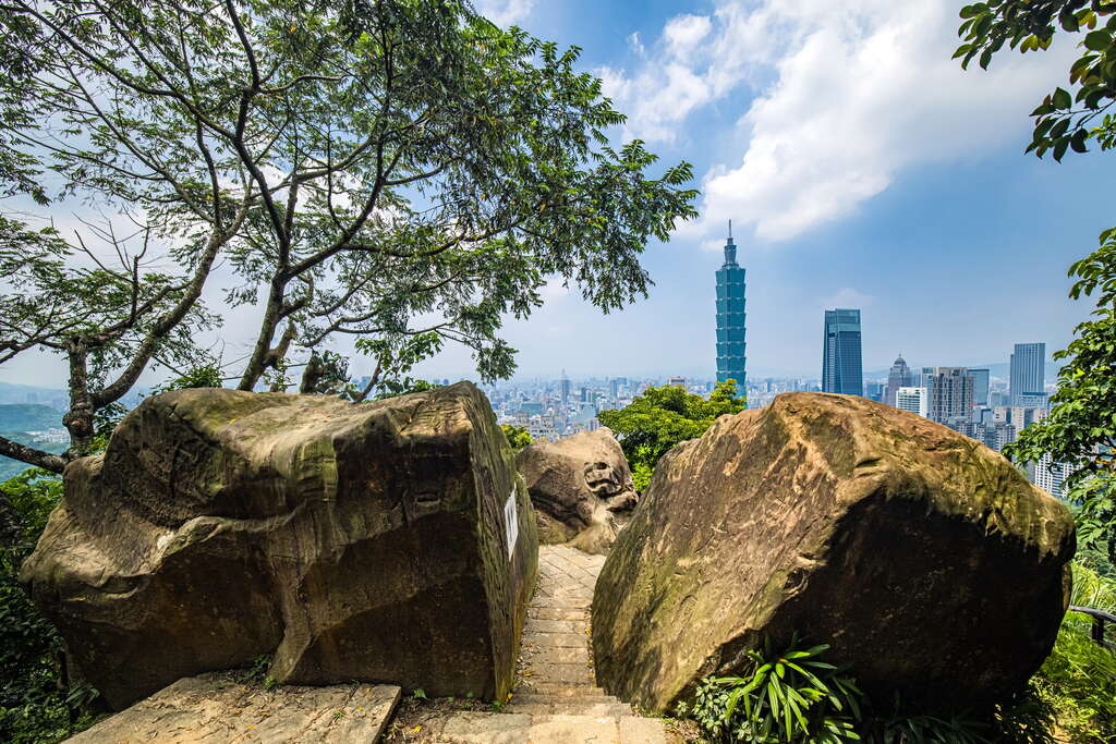 Xiangshan (Elephant Mountain)