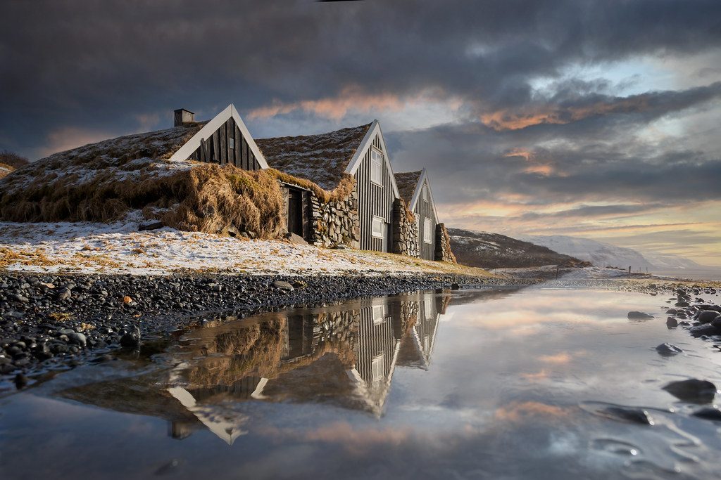 Sel Turf Houses